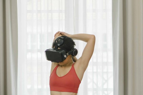 How Can Virtual Reality Tools Enhance Goalkeeper Training in Soccer?